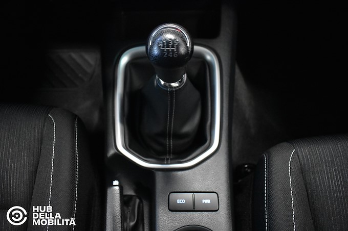 TOYOTA Hilux 2.8 D 4WD 4 porte Double Cab Lounge